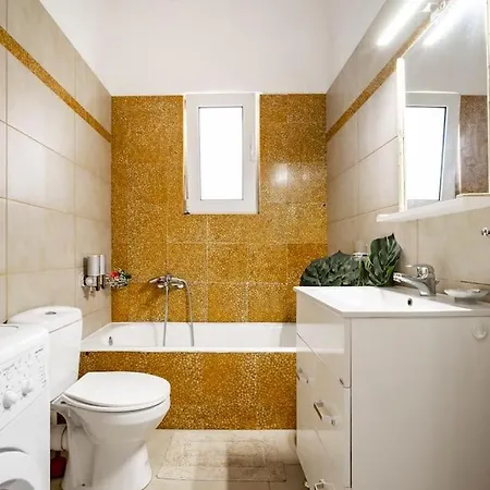 Paradise Cozy 53 Sqm Near To Metro Athens