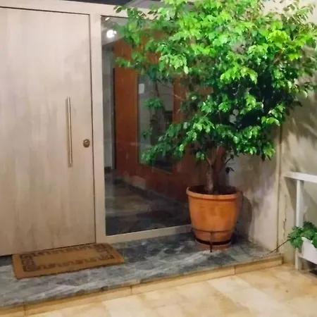 Apartment Paradise Cozy 53 Sqm Near To Metro